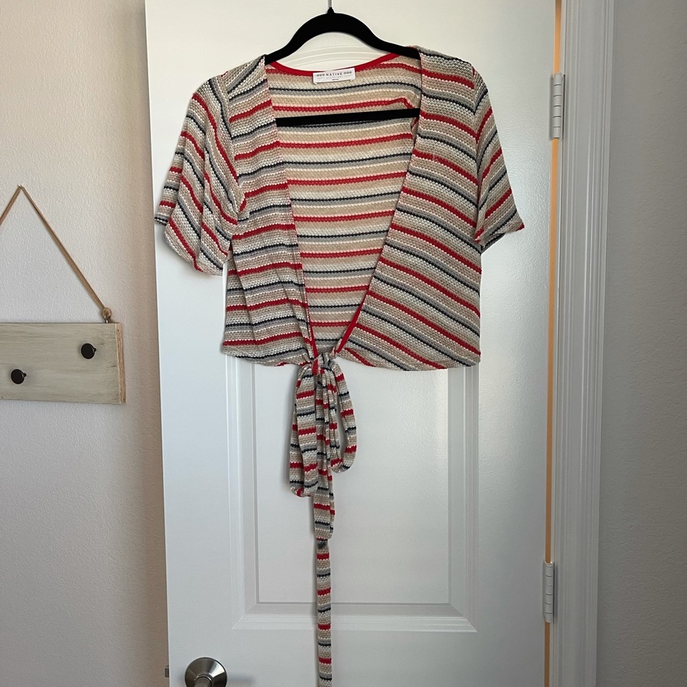 American Threads tie front crop top.